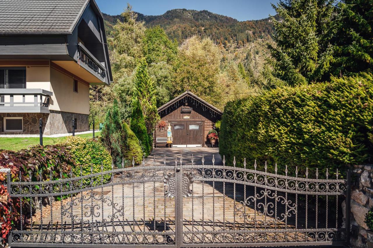 Apartma Borovc Mojstrana Exteriér fotografie